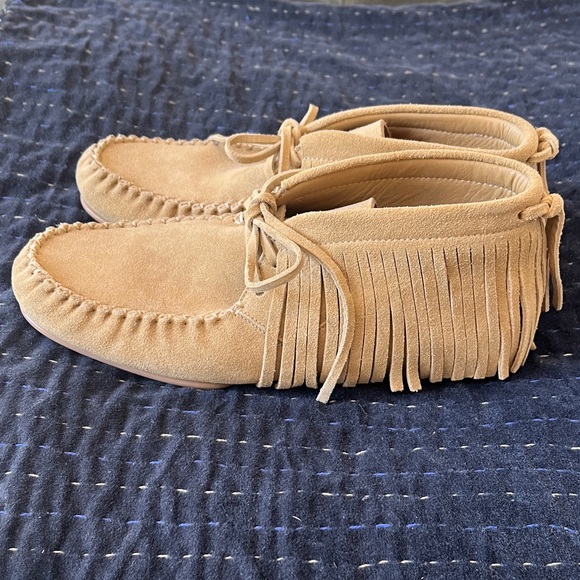 LOEWE x Paula’s Ibiza Suede Calfskin Fringed High Top Loafer - Gold - Picture 4 of 13